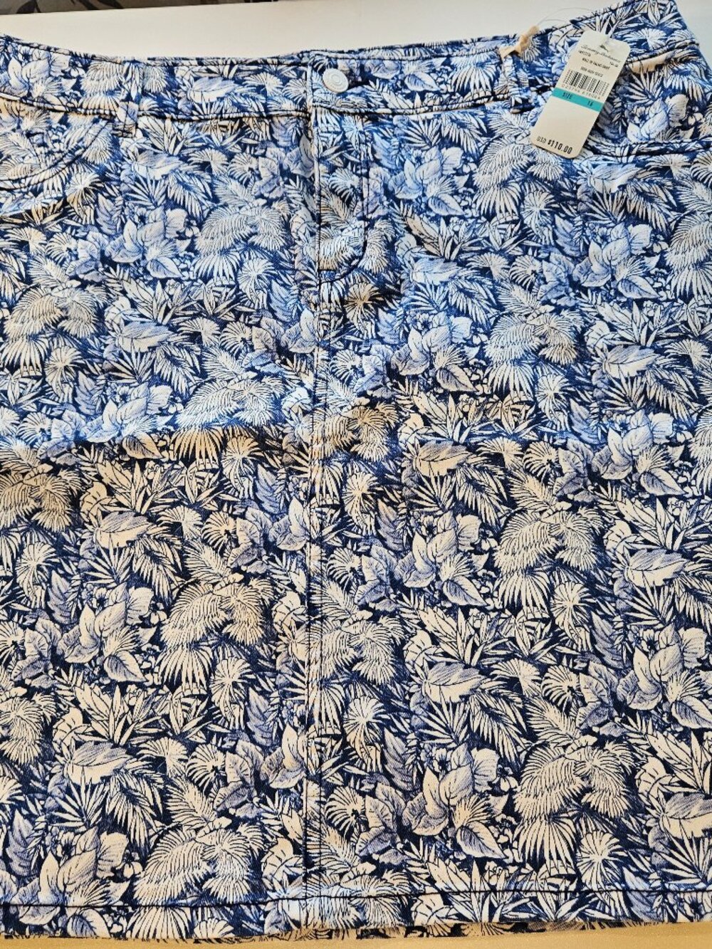 Tommy Bahama New Women's Skirt, Blue, Size 16